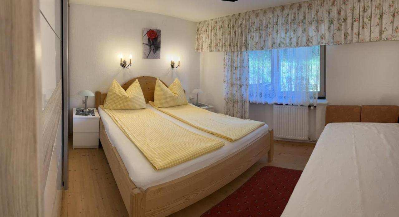 Haus Waldrand Apartamento Oberndorf in Tirol Exterior foto