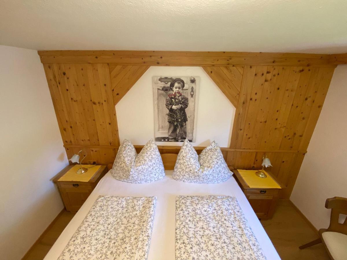 Haus Waldrand Apartamento Oberndorf in Tirol Exterior foto
