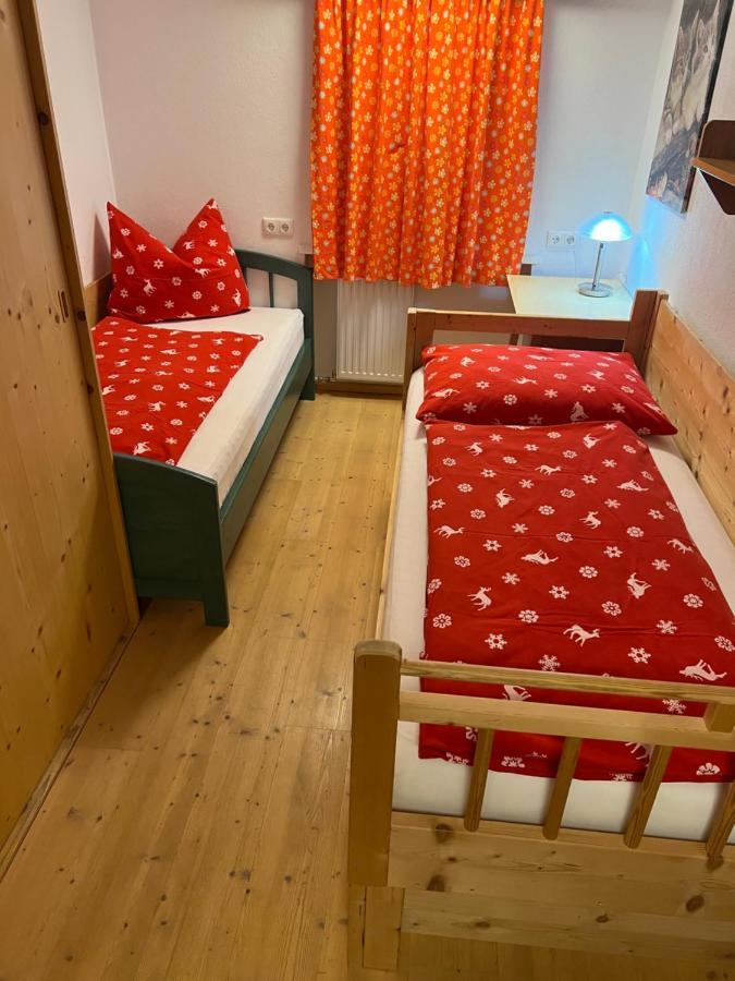 Haus Waldrand Apartamento Oberndorf in Tirol Exterior foto