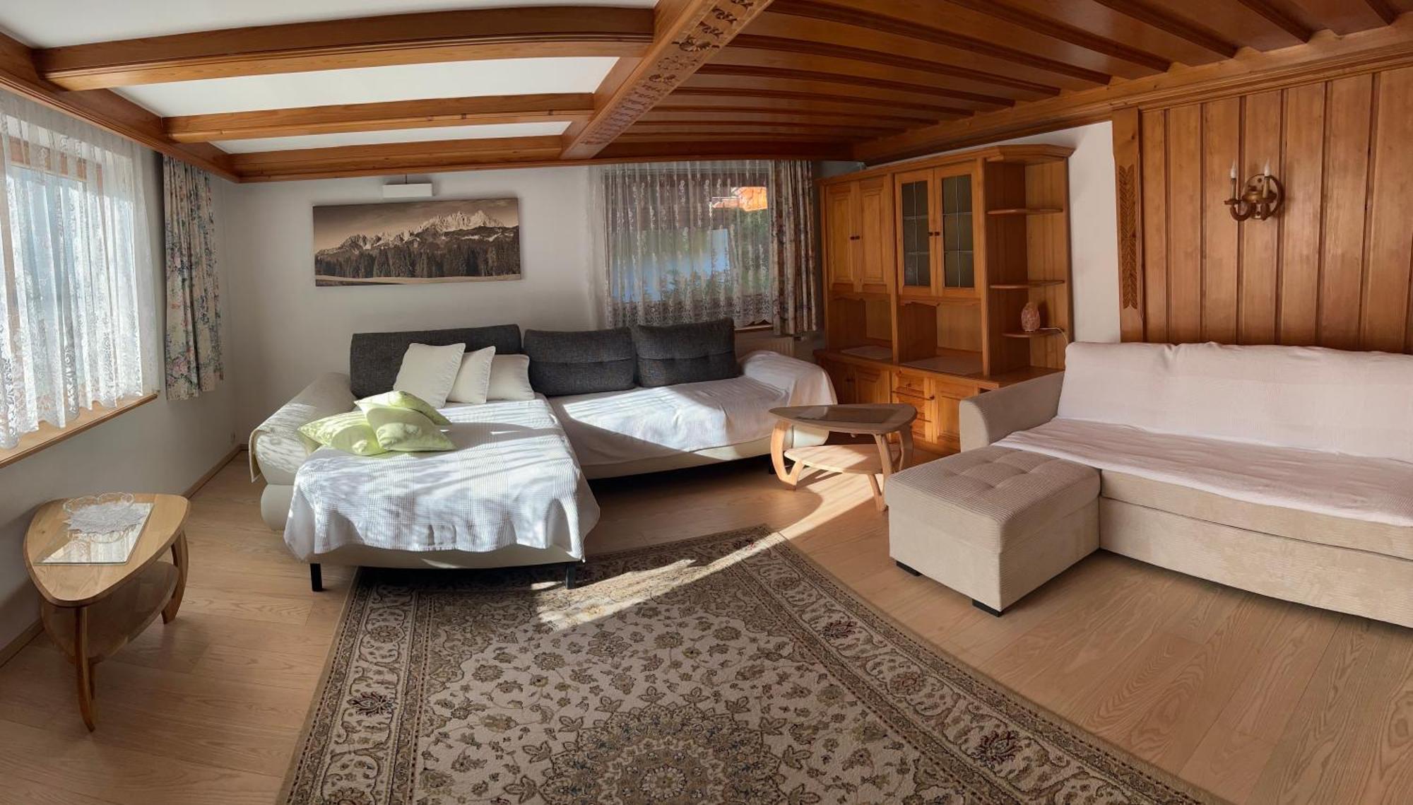 Haus Waldrand Apartamento Oberndorf in Tirol Exterior foto